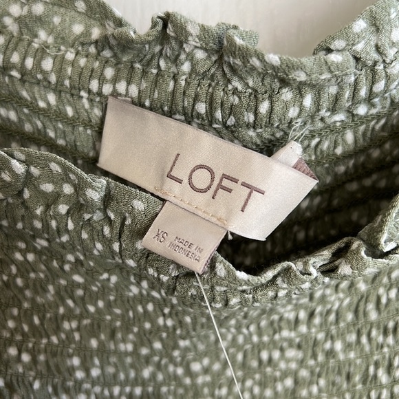 Lot of 2 - NWT - Loft Puffy Sleeves Tops - Picture 3 of 8